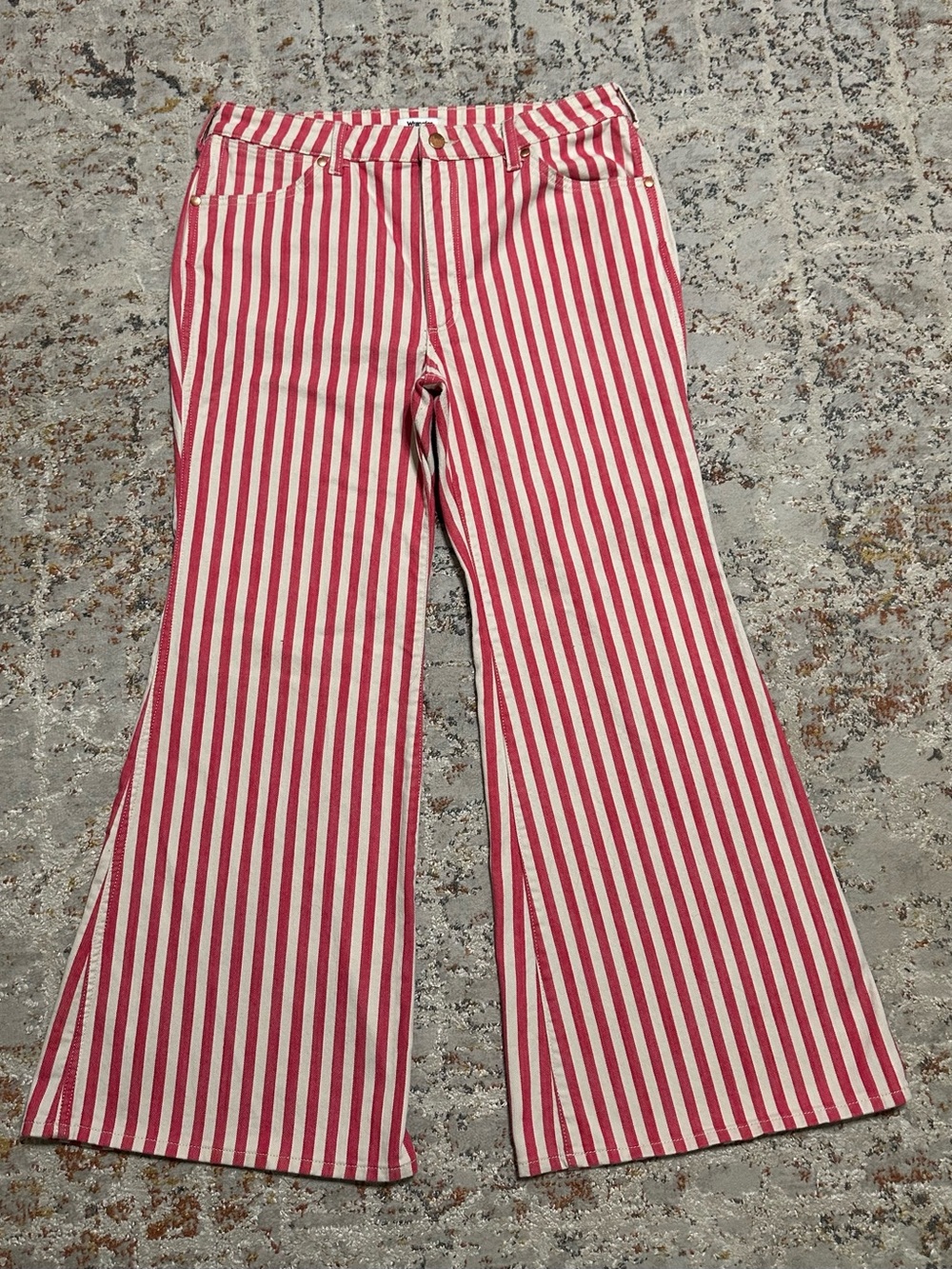 Wrangler Wanderer Pink striped Flare Jeans High Rise size 33 x 30 - Picture 2 of 14